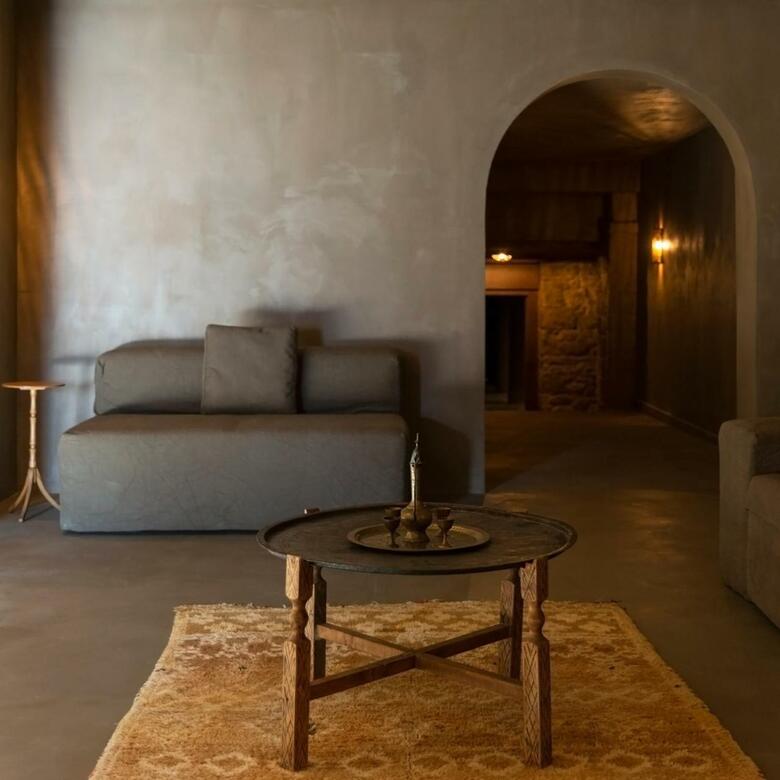Life Gallery Hotel