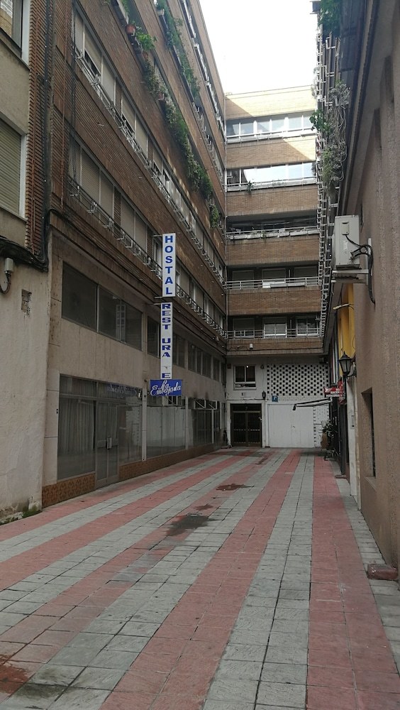 Hostal La Embajada