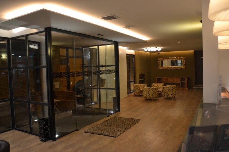 Gatell Hotel