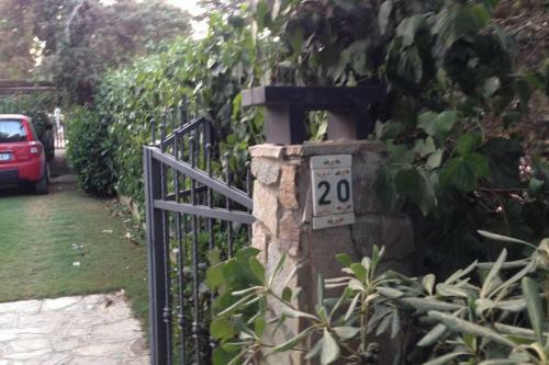 Villasimius Villa And Garden, 10 Min From Beach