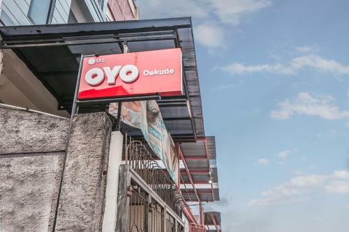 Hotel Oyo 122 Oekude Kost