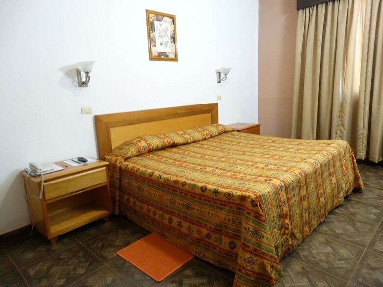 Hotel Astromundo