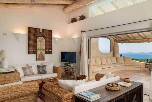 Villa Emerald Shores