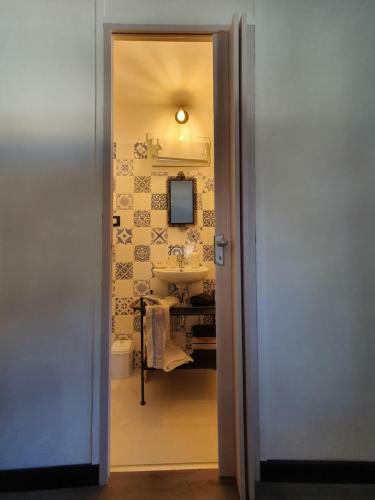 Hostal Sasi Room