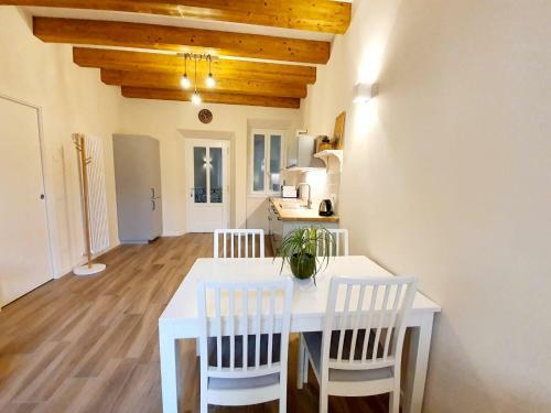 Matilde Apartments Lake