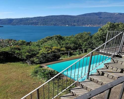 Villa Mauro Vista Lago Con Piscina
