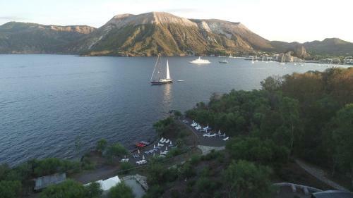 Apartamento Vulcano Blu Residence