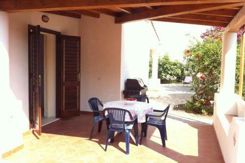 Villa By The Vulcano
