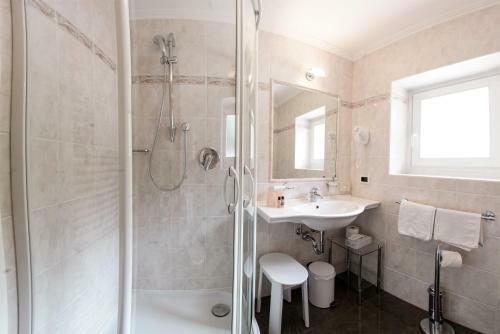 Bed & Breakfast Garni Crepaz