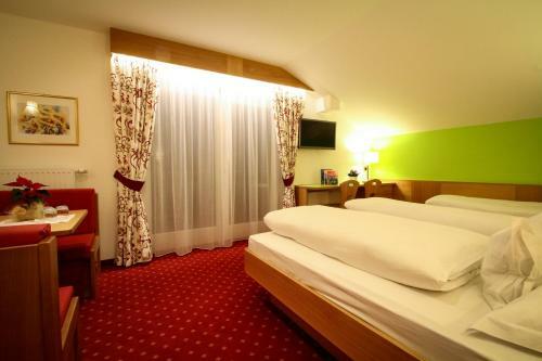 Bed & Breakfast Garni Crepaz