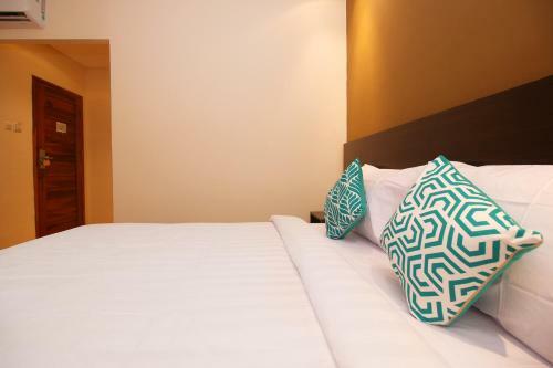 Altona Hotel