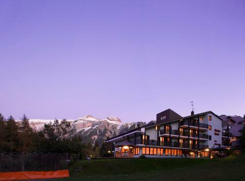 Hotel Alaska