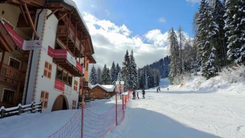 Hotel Dal Bracconiere