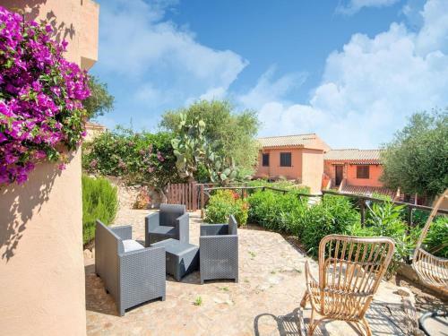 Serene Apartment In Marinella Near Beach