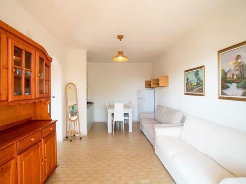 Serene Apartment In Marinella Near Beach