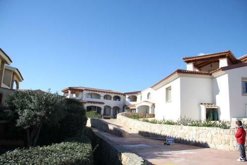 Mediterranean Sea Shell Pool House