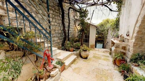 Lodge Hemdat Nefesh