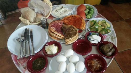 Majdal Shams/989 Apartment