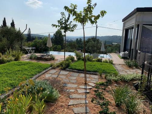 Villa Ron's House