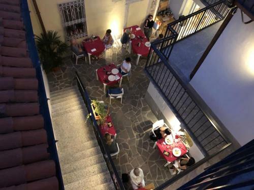 Apartamento Osteria Al Cantonaccio Con Alloggio