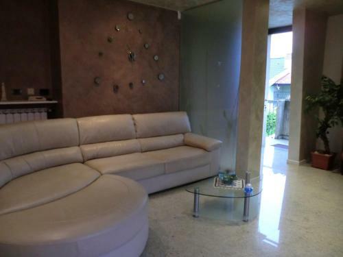 L&r Apartment, Comodo E Riservato