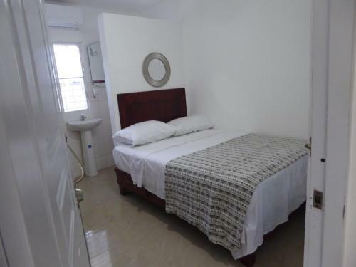 Bed & Breakfast Vacation Retreat Near The Beach