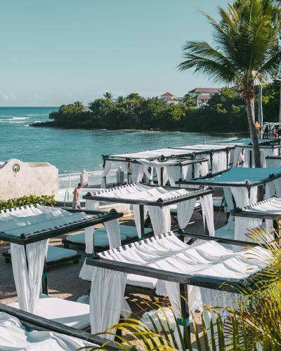Experience Private 7 Bedroom Villa In All Inclusive Resort