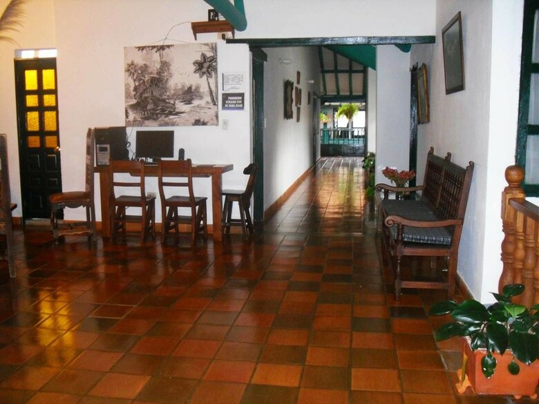 Hotel Antonio Nari�o