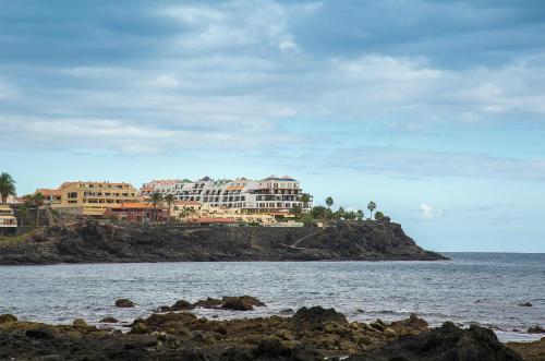 Apartamentos Rocas Del Mar