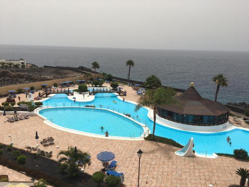 Apartamentos Rocas Del Mar