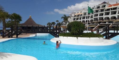Apartamentos Rocas Del Mar