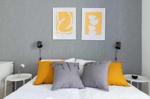 J Tower Residence Boutique - Apartments & Suites