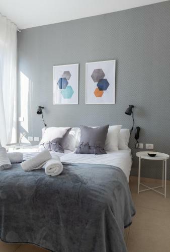 J Tower Residence Boutique - Apartments & Suites