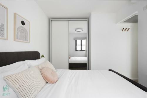 Alma City Center Classical Apartments By Homy