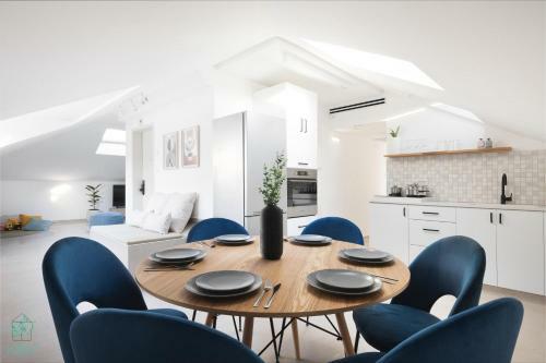 Alma City Center Classical Apartments By Homy