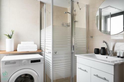 Alma City Center Classical Apartments By Homy