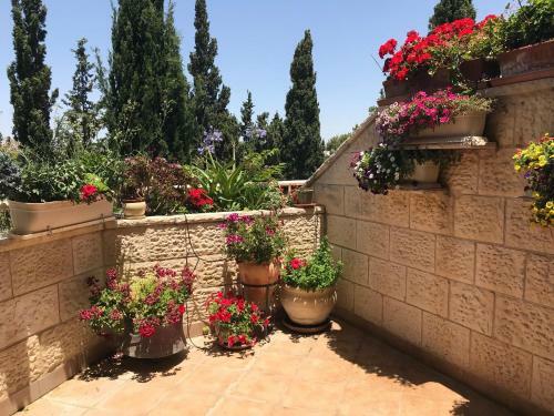 Dorraine's Jerusalem Bed & Breakfast
