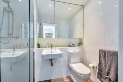 Darwin Waterfront Luxury Apartment
