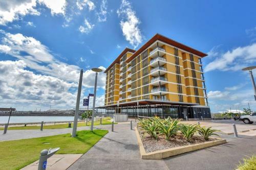Darwin Waterfront Luxury Apartment