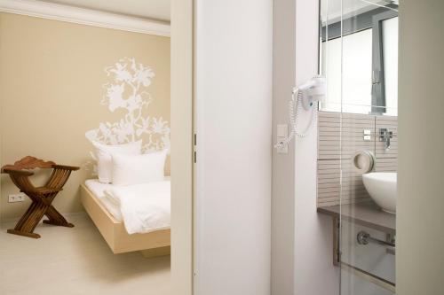 Hostal Pension Mariposa - Design Chambers