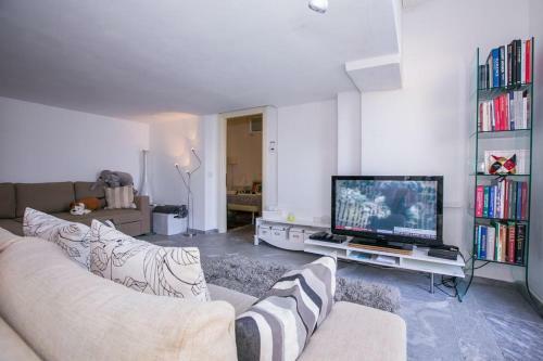 Apartamento Riva Di Faggeto Lario
