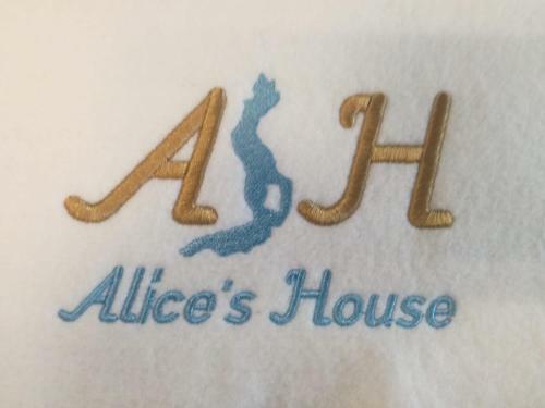 Alice?s House