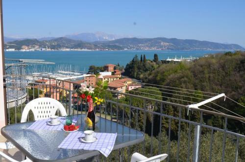 Apartamento Wonderful Sea View - Terrace And Parking
