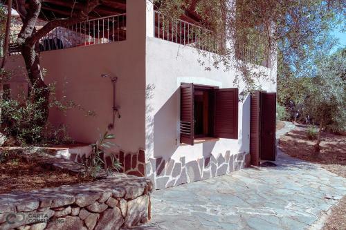 Mono-mary: Just 600m From The Sea With Private Beach!