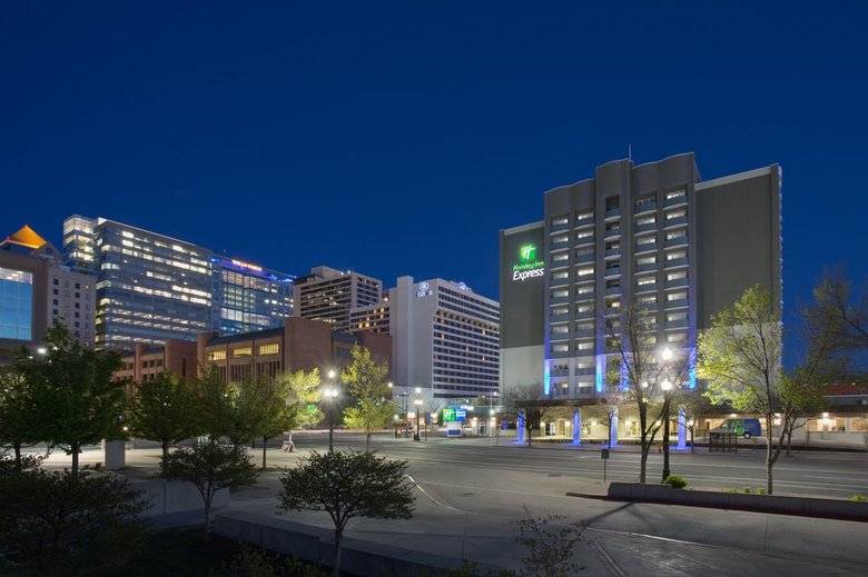Hotel Shilo Inn Suites