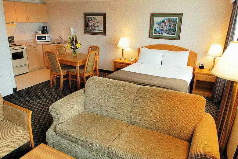 Best Western Plus Carlton Plaza Hotel