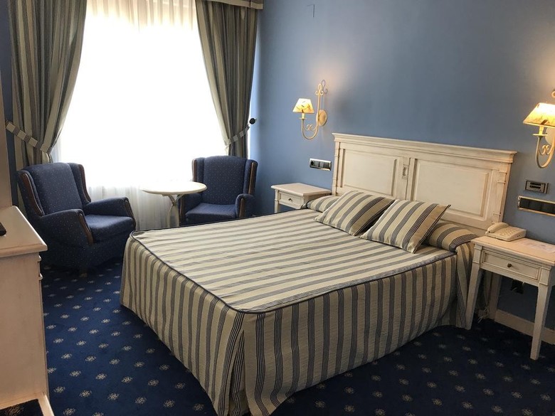 Hotel Leonor Mir�n