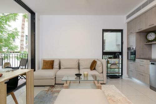Apartamento Lovely 2 Br With Balcony Steps To The Beach