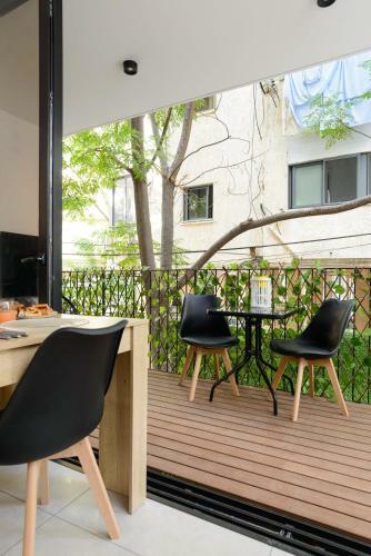 Apartamento Lovely 2 Br With Balcony Steps To The Beach