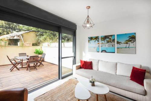 Apartamento Charming 1br With Jacuzzi In Pinsker By Holyguest